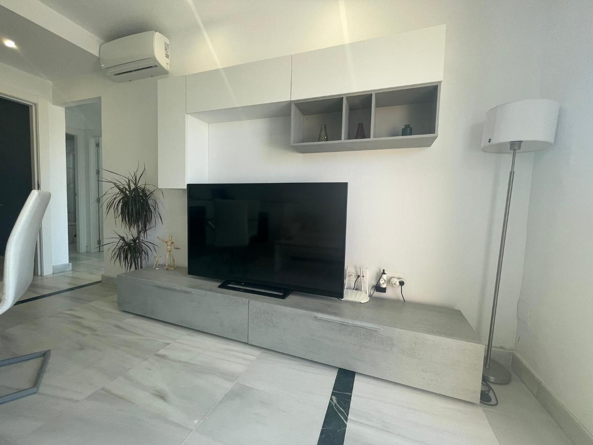 Apartamento 3 Home Suites Almeria Ngoại thất bức ảnh